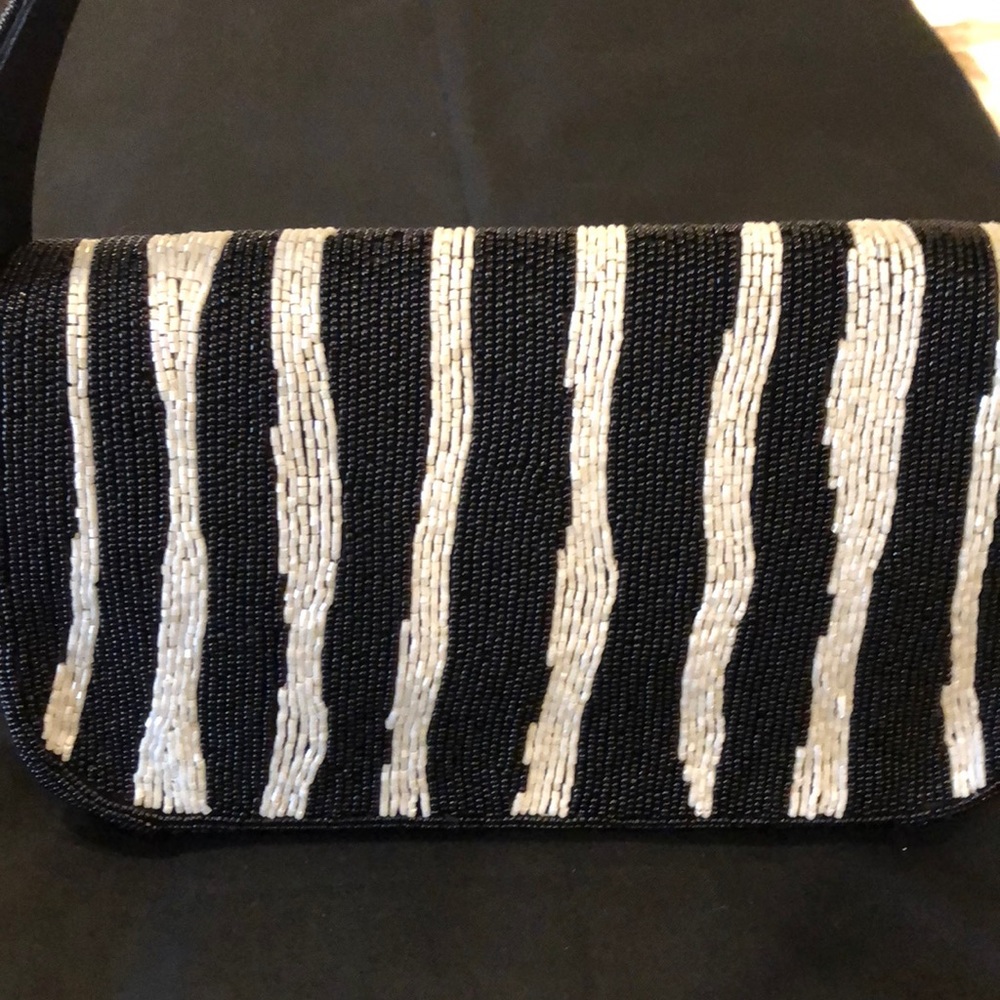 Handbag - Picture 4 of 6